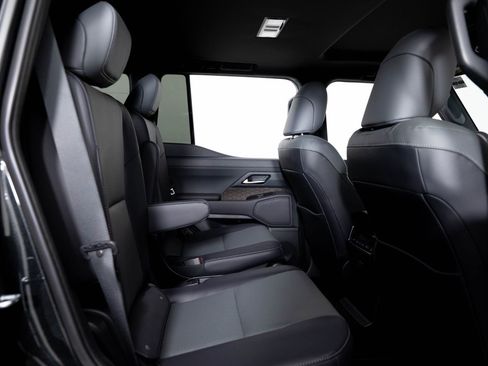 Used 2026 Lexus GX 550 w/ Accessory Package (2T) image 28