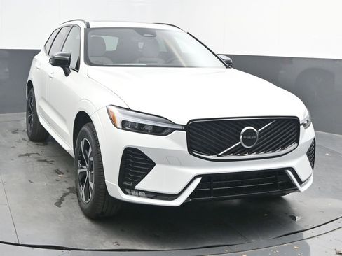 New 2026 Volvo XC60 B5 Core image 1