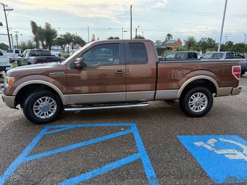 Used 2011 Ford F150 Lariat RWD image 3
