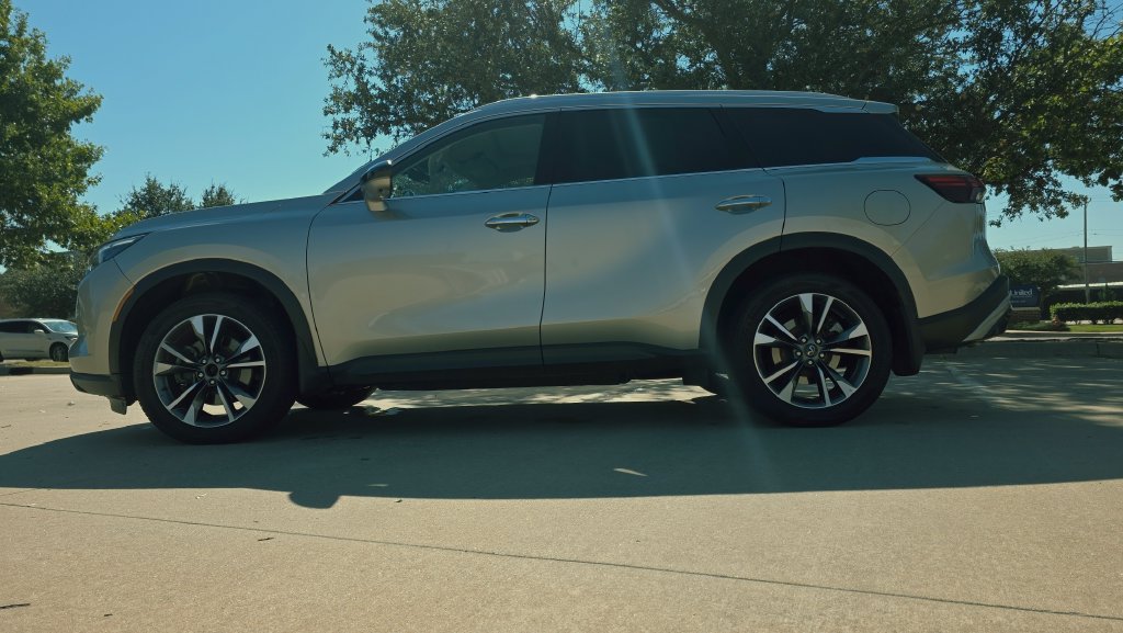 Used 2025 INFINITI QX60 Luxe AWD/4WD image 37