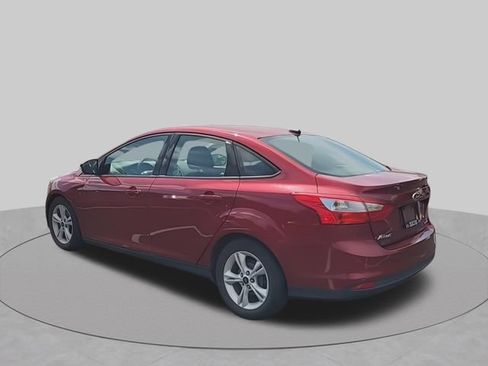 Used 2014 Ford Focus SE FWD image 6