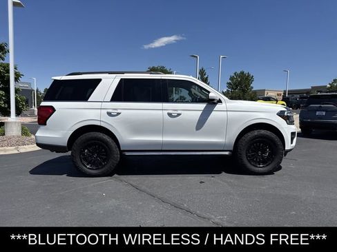 Used 2022 Ford Expedition XLT AWD/4WD image 3