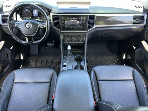Used 2019 Volkswagen Atlas SE FWD image 14