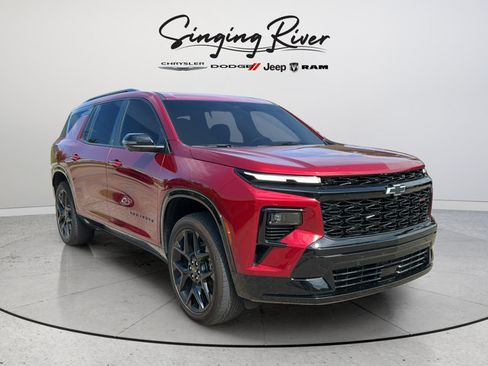 Used 2024 Chevrolet Traverse RS AWD/4WD image 1