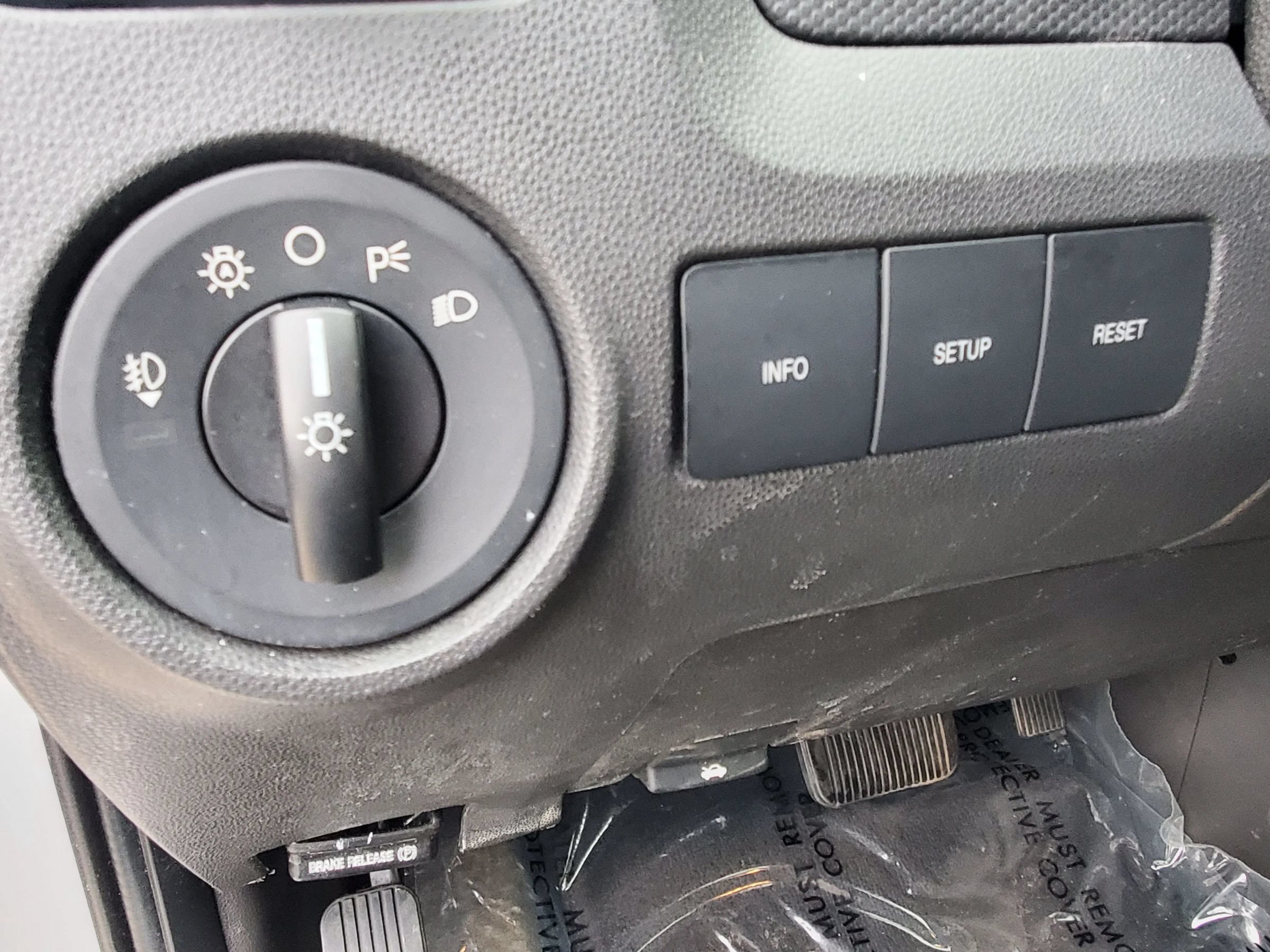 Used 2012 Ford Escape XLT FWD image 36