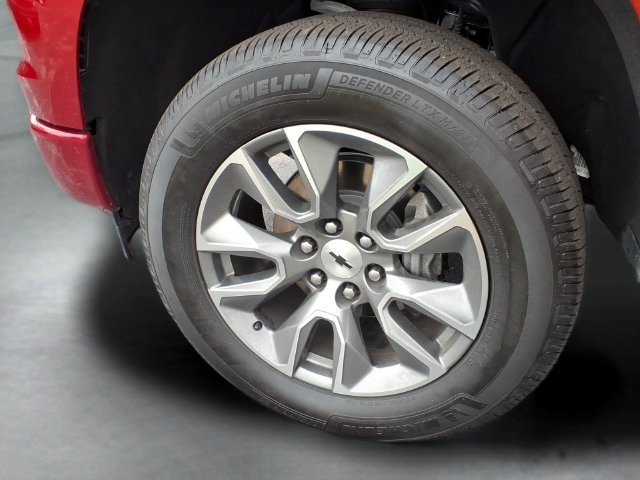 Used 2023 Chevrolet Silverado 1500 RST AWD/4WD image 17