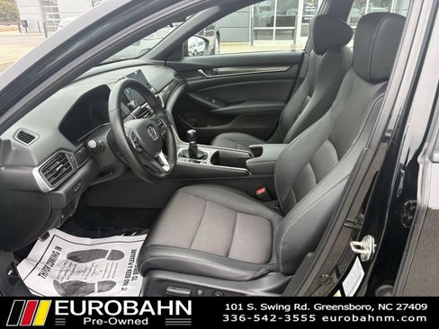 Used 2019 Honda Accord Sport image 7