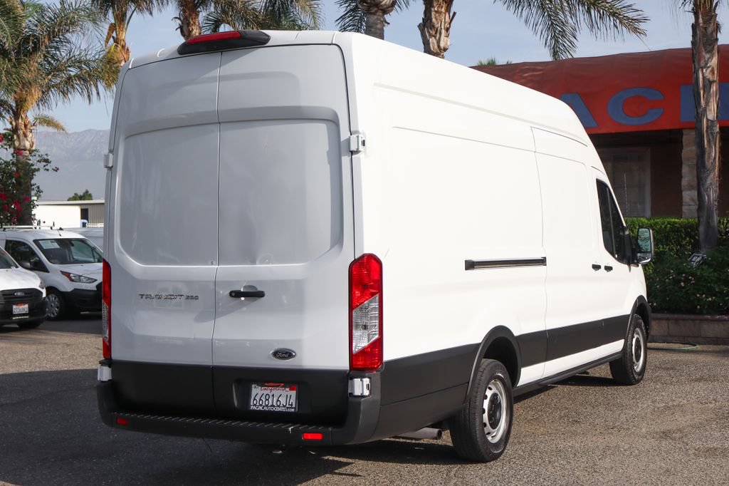 Used 2022 Ford Transit 250 148 High Roof Extended RWD image 10