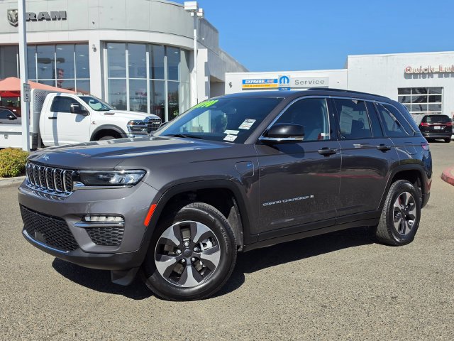 Used 2024 Jeep Grand Cherokee Limited 4xe AWD/4WD image 3