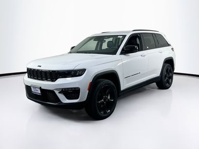 Used 2023 Jeep Grand Cherokee Limited w/ Black Appearance Package
