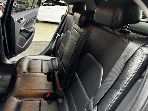 Used 2015 Mercedes-Benz GLA 250 image 41