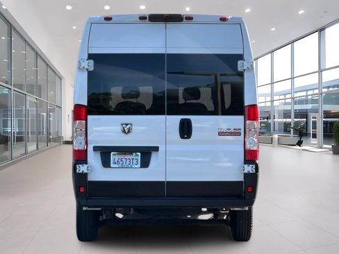 Used 2021 RAM ProMaster 2500 FWD image 5