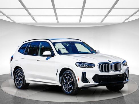 Used 2024 BMW X3 xDrive30i image 5