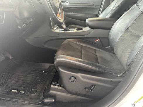 Used 2019 Jeep Grand Cherokee Laredo w/ Laredo X Package RWD image 13