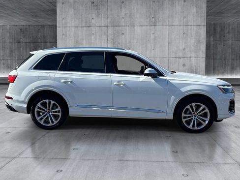 Used 2025 Audi Q7 3.0T Premium Plus AWD/4WD image 6