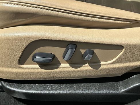 Used 2020 Cadillac XT6 Sport w/ Platinum Package image 23