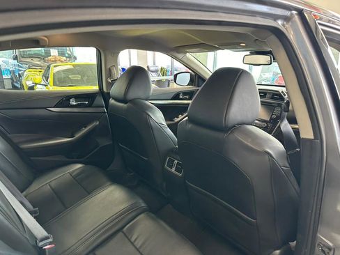 Used 2021 Nissan Maxima 3.5 SV w/ Floor Mat Group image 31