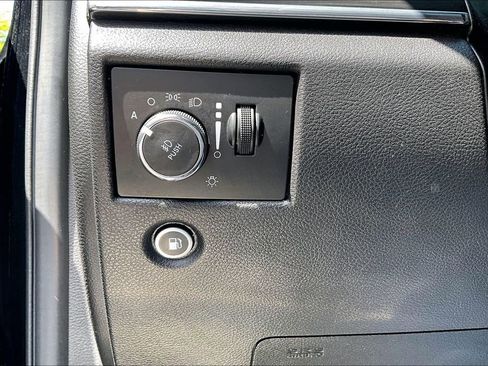 Used 2019 Jeep Grand Cherokee Limited AWD/4WD image 17