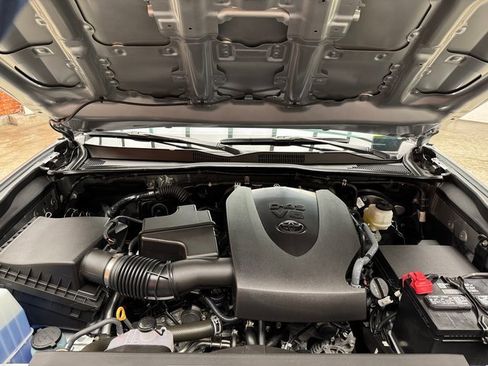 Used 2023 Toyota Tacoma SR image 27