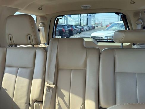 Used 2016 Ford Expedition Limited AWD/4WD image 15