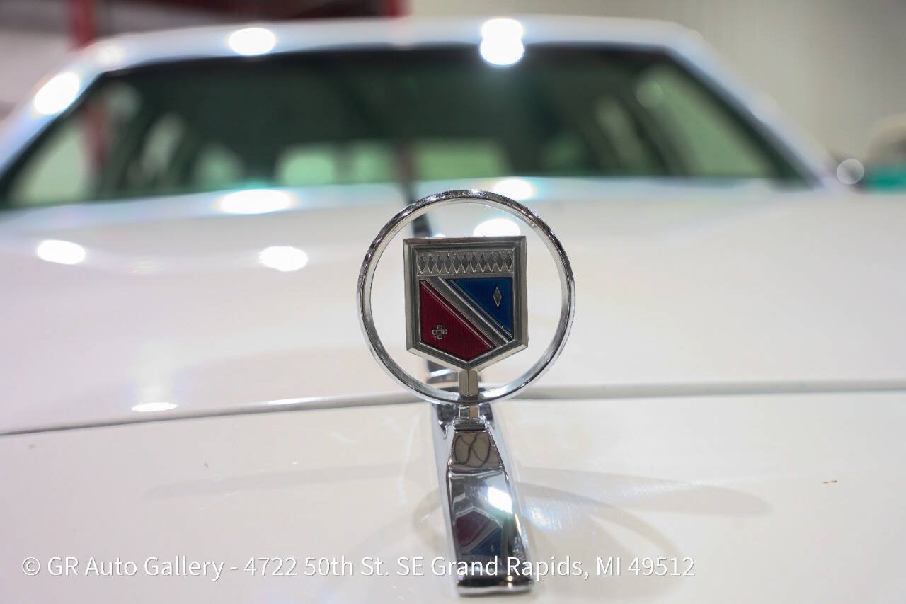 Used 1988 Buick Le Sabre Estate RWD image 21