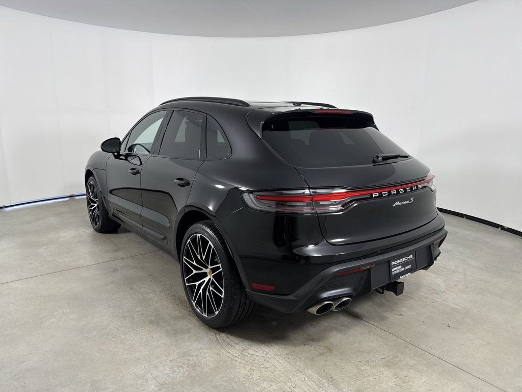 Certified 2026 Porsche Macan S AWD/4WD image 3