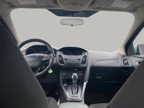 Used 2017 Ford Focus SE image 33