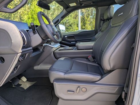 New 2025 Ford Expedition Platinum w/ Stealth Performance Package image 15