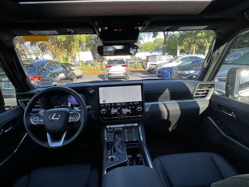 Used 2026 Lexus GX 550 AWD/4WD image 38