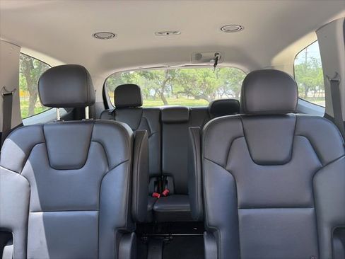 Used 2025 Kia Telluride S FWD image 17
