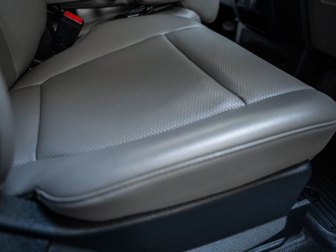 Used 2020 Ford F250 XL w/ STX Appearance Package image 40