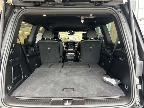 New 2025 Jeep Wagoneer Series II w/ Convenience Group I image 9