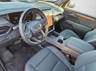 Used 2026 GMC Acadia AT4 w/ Super Cruise Package video 3