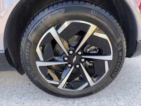 Used 2025 Chevrolet Equinox EV LT image 40