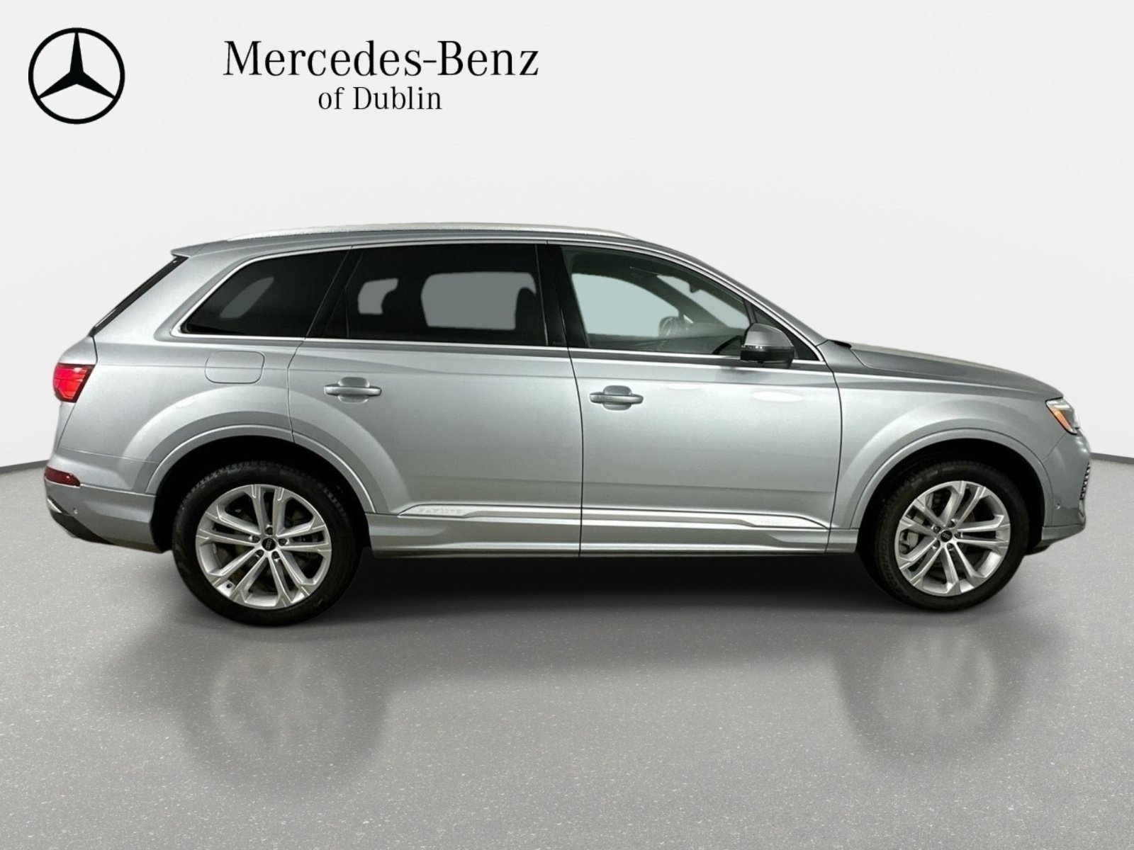 Used 2025 Audi Q7 3.0T Premium Plus AWD/4WD image 4