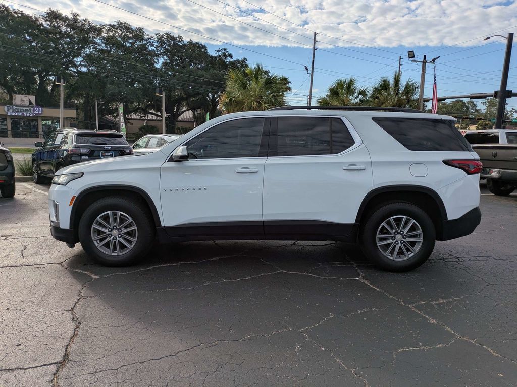 Used 2023 Chevrolet Traverse LT FWD image 7