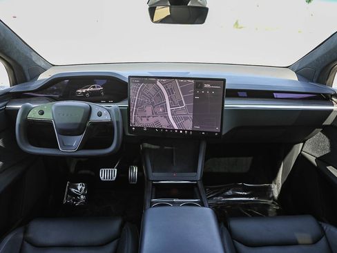 Used 2023 Tesla Model X AWD/4WD image 12