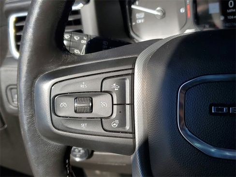 Used 2021 GMC Yukon XL Denali image 12