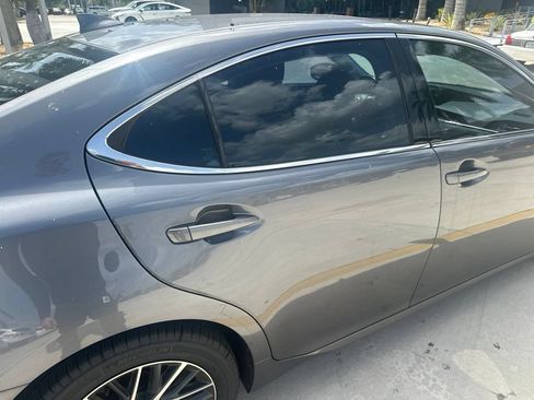 Used 2018 Lexus ES 350 w/ Luxury Package w/Wood Trim FWD image 9