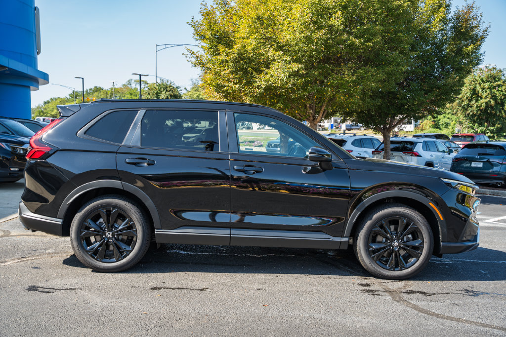 Certified 2026 Honda CR-V Sport Touring image 3