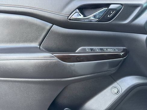 Used 2020 GMC Acadia AT4 w/ Driver Alert Package II image 11