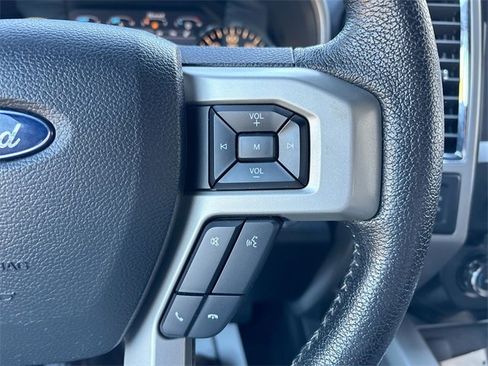 Used 2015 Ford F150 Lariat image 28