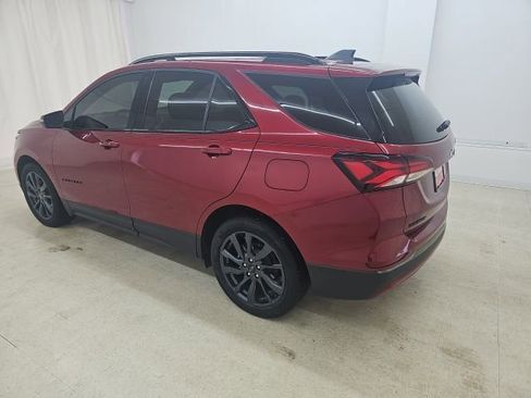 Used 2022 Chevrolet Equinox RS w/ Infotainment Package FWD image 18