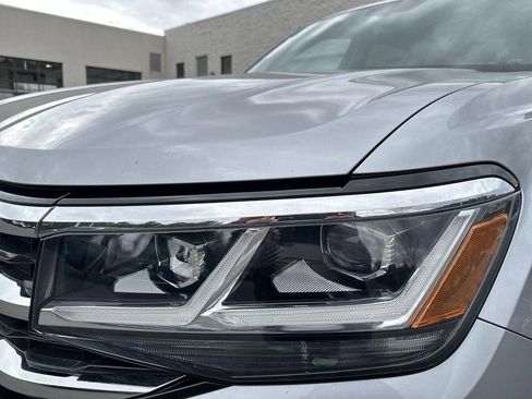 Used 2023 Volkswagen Atlas SE FWD image 28