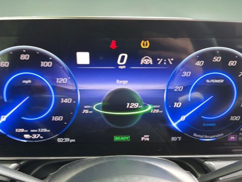 Used 2023 Mercedes-Benz EQS 450+ SUV image 38