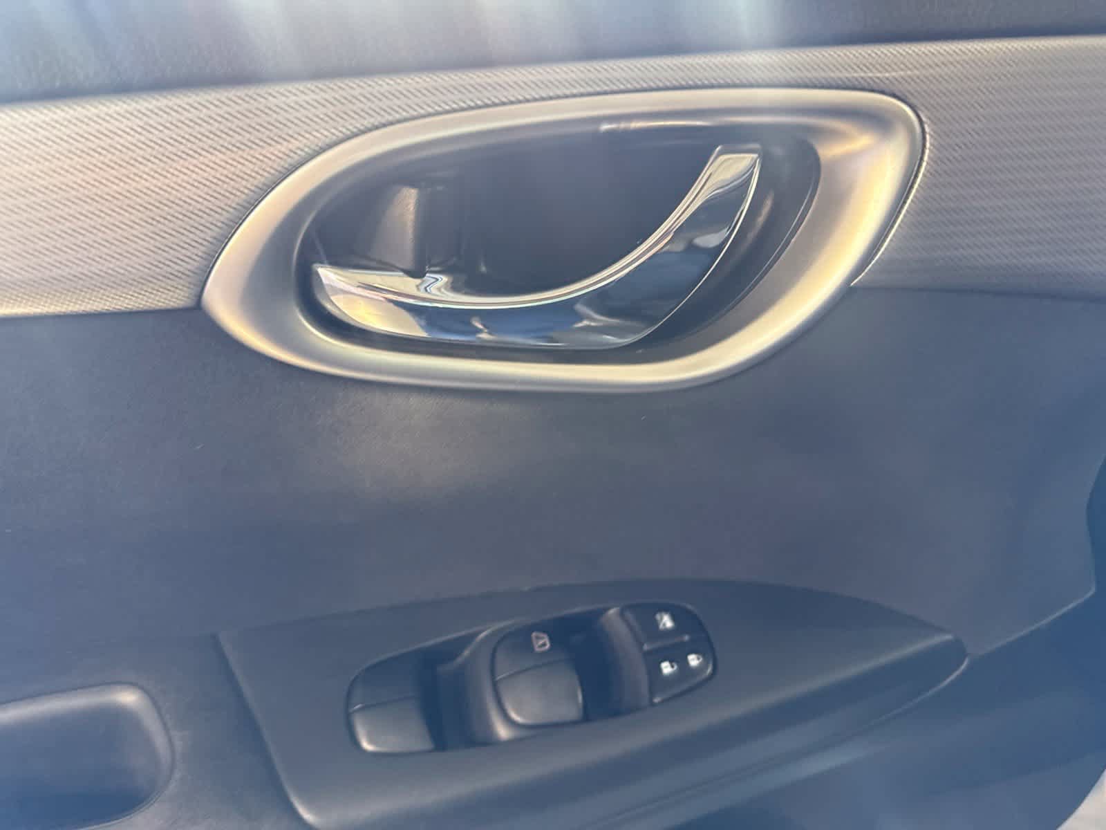 Used 2013 Nissan Sentra SR w/ Driver Pkg FWD image 19
