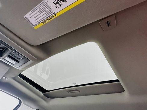 Used 2018 RAM 2500 Laramie w/ Convenience Group image 21