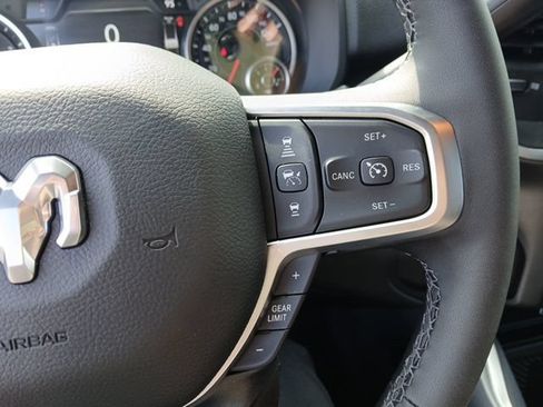 New 2026 RAM 2500 Big Horn AWD/4WD image 32