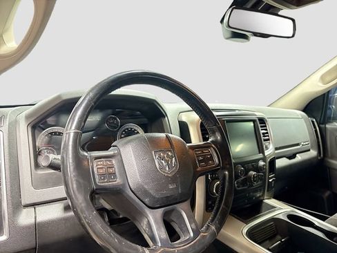 Used 2019 RAM 1500 Big Horn AWD/4WD image 10