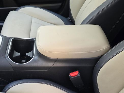 Used 2023 Subaru Outback Limited image 10